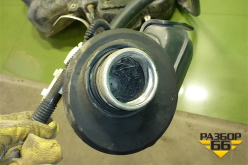 Бак топливный (A1644710001) для Mercedes Benz ML-Klass W164 c 2005-2011г