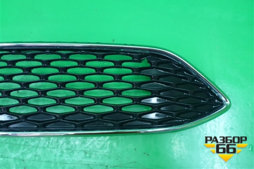 Решетка радиатора (после 2015г) (F1EB8200A) для Ford Focus 3 с 2011г
