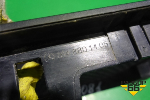 Решетка в капот (правая) (1648801405) для Mercedes Benz ML-Klass W164 c 2005-2011г