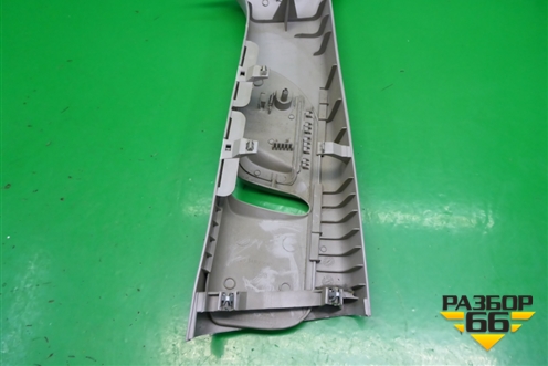Обшивка стойки центральная верхняя левая (2N11N24583ANW) для Ford Fusion с 2002г