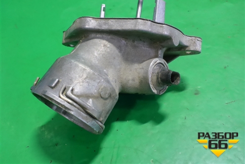 Корпус термостата (3.5л 272967) (A2722000415) для Mercedes Benz ML-Klass W164 c 2005-2011г