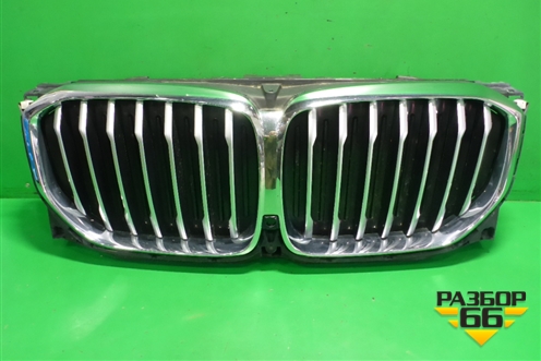 Решетка радиатора (под камеру) (51137454887 5113226775) для BMW X5 G05 с 2018г