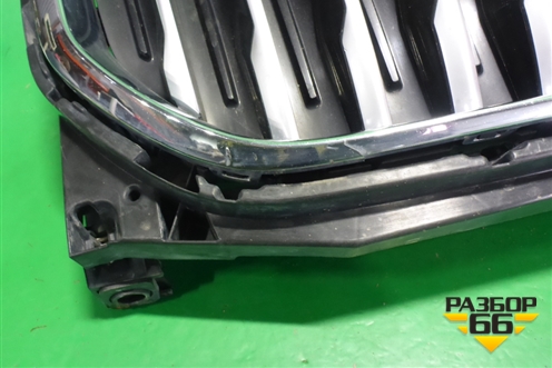 Решетка радиатора (под камеру) (51137454887 5113226775) для BMW X5 G05 с 2018г