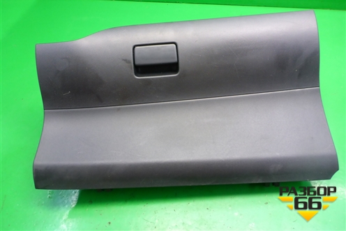 Бардачок (нижний) (5555202100) для Toyota Auris с 2006-2012г