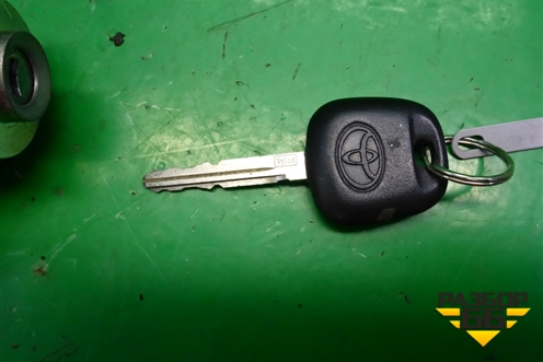 Замок зажигания для Toyota Auris с 2006-2012г