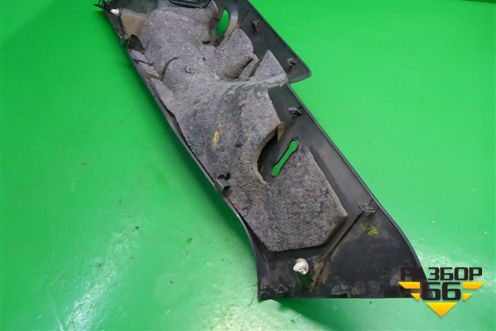 Обшивка стойки задняя нижняя правая (6255102080) для Toyota Auris с 2006-2012г