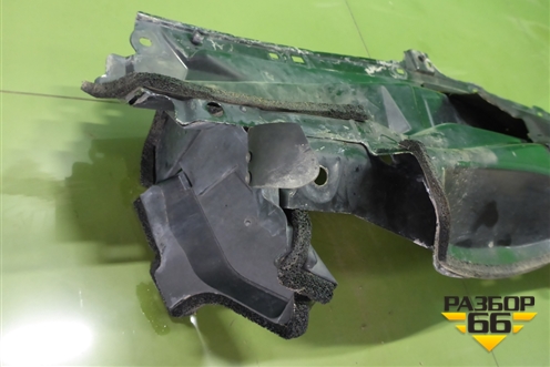 Короб водоотводящий для Toyota Auris с 2006-2012г