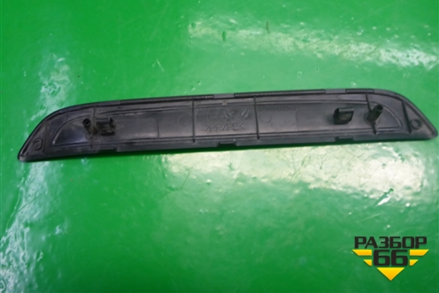 Накладка порога внутренняя заднего правого (в проём) (6791502040) для Toyota Auris с 2006-2012г