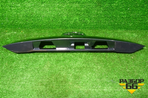 Накладка двери багажника (KD5350810A) для Mazda CX 5 с 2012-2016г