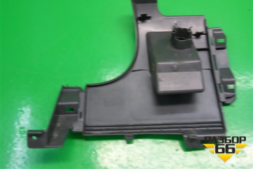 Накладка на торпедо (левая) (3M51R04324AEW) для Ford C-MAX с 2003-2010г
