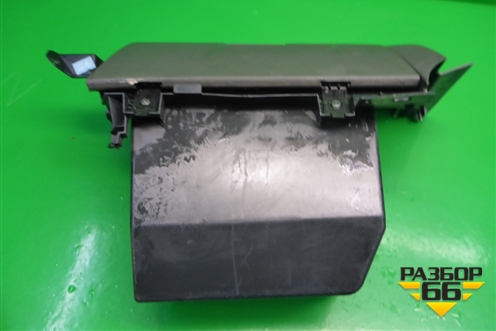 Бардачок (3M51R06044AK) для Ford C-MAX с 2003-2010г