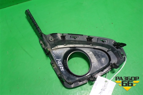 Накладка ПТФ левая (520400K070) для Toyota Fortuner с 2016г
