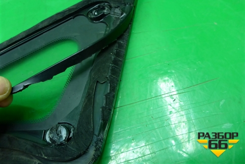 Стекло глухое правое (переднее) (621100E010) для Lexus RX 300 c 2009-2015г