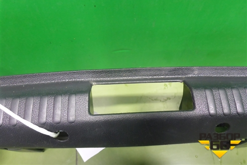 Обшивка багажника на заднюю панель (5JA863485B) для Skoda Rapid с 2013г