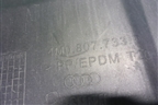 Накладка переднего бампера (4M0807733D) для Audi Q7 c 2015г