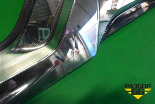 Накладка на капот (7577026150) для Toyota Hi Ace с 2019г