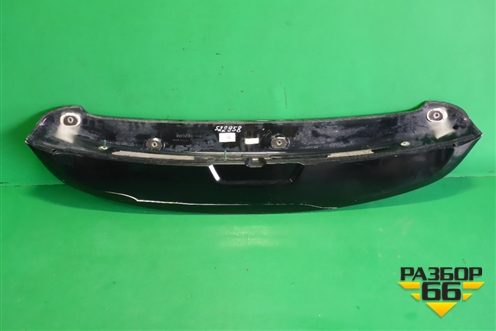 Спойлер на дверь багажника (7608560020) для Toyota Land Cruiser (200) с 2008г