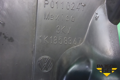 Накладка на торпедо (левая) (1K1858367) для Volkswagen Jetta с 2005-2011г