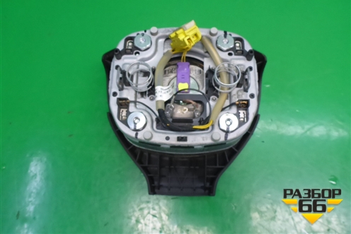 Подушка безопасности в рулевое колесо (1K0880201BD) для Volkswagen Jetta с 2005-2011г