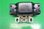 Опора КПП левая (1K0199555) для Volkswagen Jetta с 2005-2011г