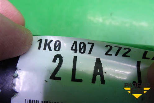 Привод передний правый (1.6л АКПП) (1K0407272LA) для Volkswagen Jetta с 2005-2011г