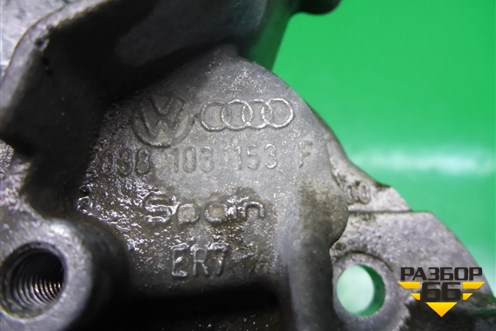 Крышка двигателя передняя (1.6л BSE) (038103153F) для Volkswagen Jetta с 2005-2011г