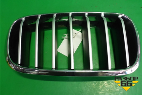 Решетка радиатора правая (7316076) для BMW X5 F15 с 2013г