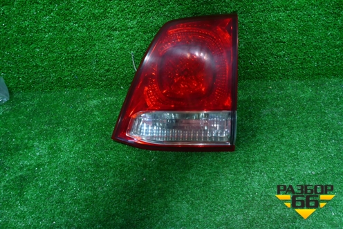 Фонарь задний внутренний правый (до 2012г) (8158160180) для Toyota Land Cruiser (200) с 2008г