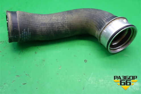 Патрубок интеркулера резиновый (5N0145834J) для Volkswagen Tiguan с 2011-2016г