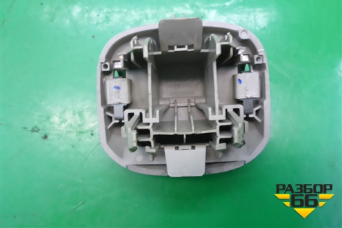 Кронштейн (козырька) (8200262288) для Renault Megane 2 с 2002-2009г