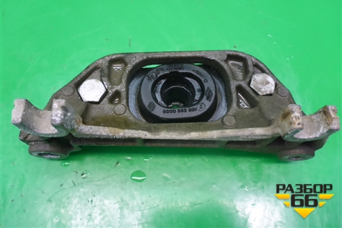Опора КПП левая (8200352881) для Renault Megane 2 с 2002-2009г