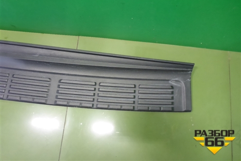 Накладка заднего бампера (5216260040) для Toyota Land Cruiser (200) с 2008г