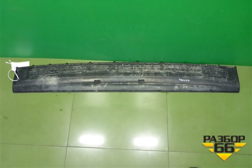 Накладка заднего бампера (5216260040) для Toyota Land Cruiser (200) с 2008г