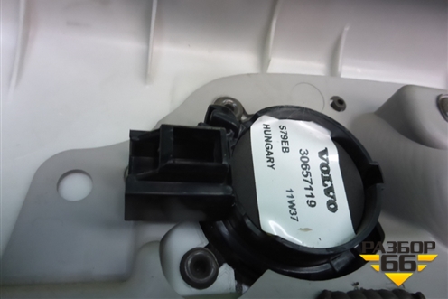 Обшивка двери задней левой под электрику (39812930) для Volvo S40 с 2004-2012г