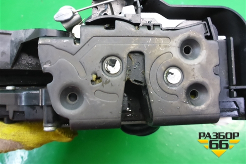 Замок двери задней левой (10 контактов) (985916102) для Volvo S40 с 2004-2012г