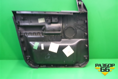 Обшивка двери передней правой под электрику для Land Rover Discovery 3 с 2004-2009г