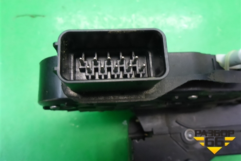 Замок двери задней левой (FQM000157) для Land Rover Discovery 3 с 2004-2009г
