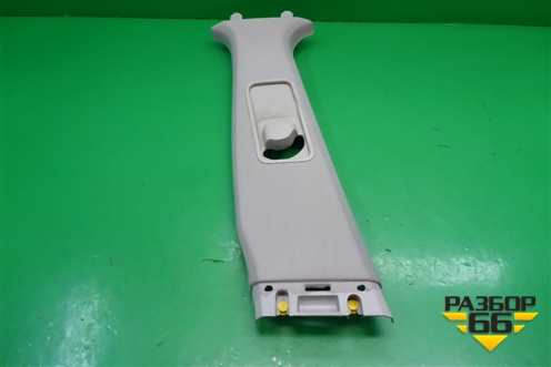 Обшивка стойки центральная верхняя левая (EMG500271) для Land Rover Discovery 3 с 2004-2009г