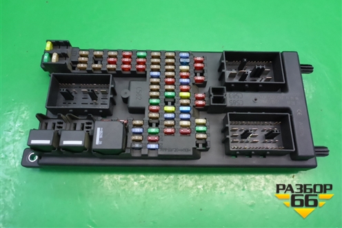 Блок предохранителей салонный (YQE500350) для Land Rover Discovery 3 с 2004-2009г