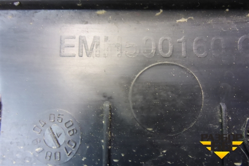 Накладка порога внутренняя правая (EMH500160) для Land Rover Discovery 3 с 2004-2009г