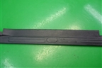 Накладка порога внутренняя левая (EMH500170) для Land Rover Discovery 3 с 2004-2009г