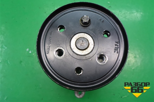 Насос водяной помпа (2.7л 276DT) для Land Rover Discovery 3 с 2004-2009г