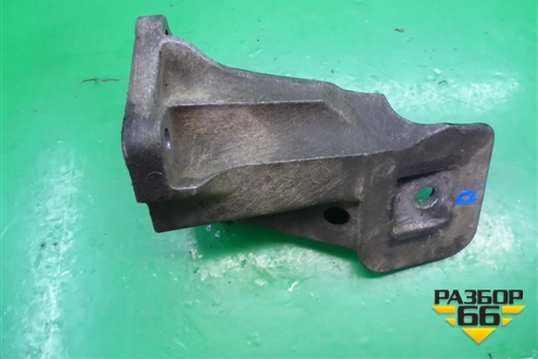 Кронштейн двигателя левый (2.7л 276DT) (KKU500580) для Land Rover Discovery 3 с 2004-2009г