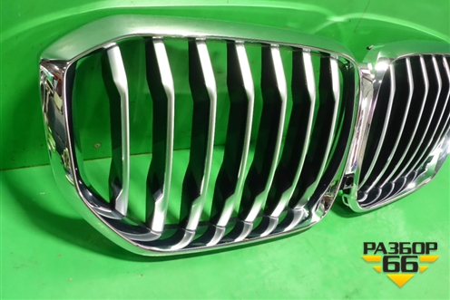 Решетка радиатора (под камеру) (20240006541) для BMW X5 G05 с 2018г