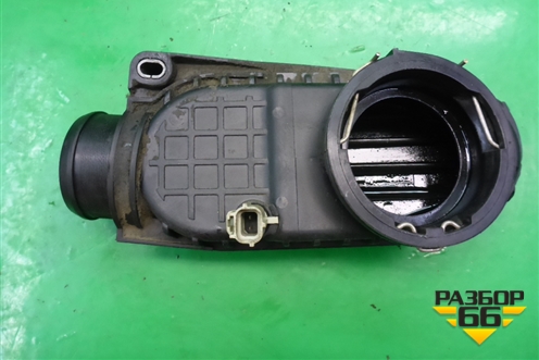 Воздуховод (4H2Q6K770BB) для Land Rover Discovery 3 с 2004-2009г