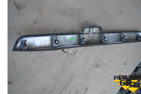 Накладка двери багажника (подсветка номера) для Honda Pilot с 2008г