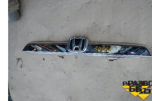 Накладка двери багажника (подсветка номера) для Honda Pilot с 2008г
