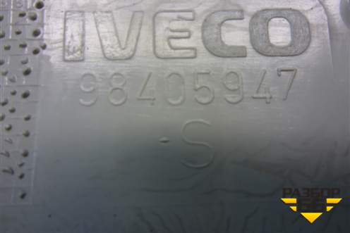 Обшивка стойки лобового стекла левая  (98405947) для Iveco  Stralis с 2007г