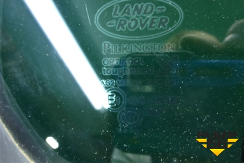 Стекло двери задней правой форточка для Land Rover Discovery 3 с 2004-2009г
