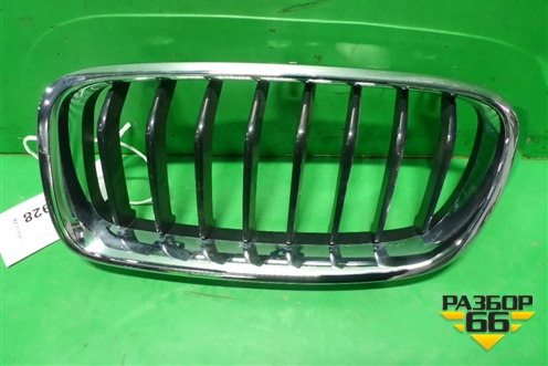 Решетка радиатора левая (8748013) для BMW 3-серия F30/F31 с 2011г